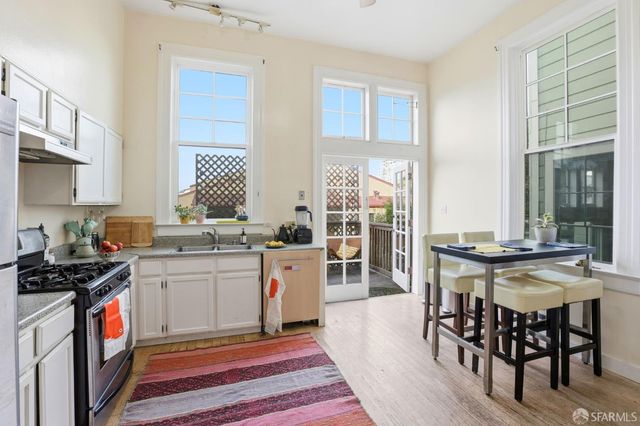 1404 Golden Gate Avenue, San Francisco, CA 94115