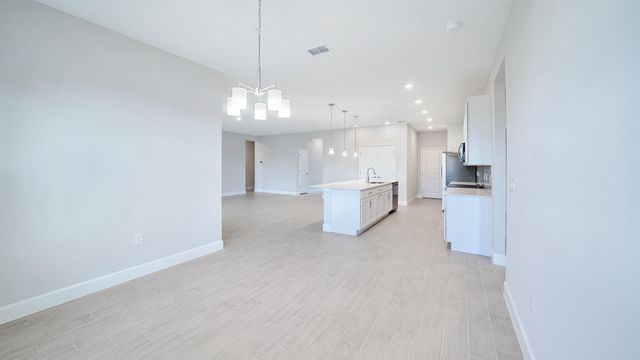 28 Eastmoor Ln, Palm Coast, FL 32164