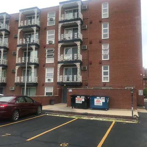 6490 N Northwest Highway N 3B, Chicago, IL 60631