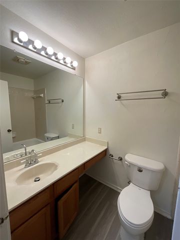 1609 Autumn Breeze, Lewisville, TX 75077