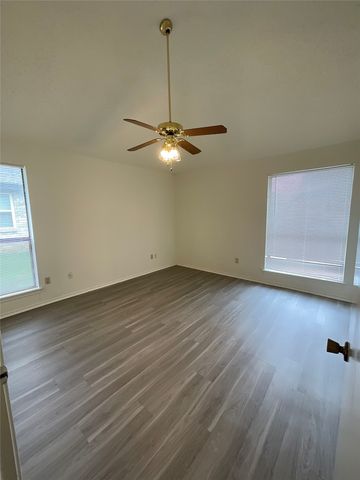 1609 Autumn Breeze, Lewisville, TX 75077