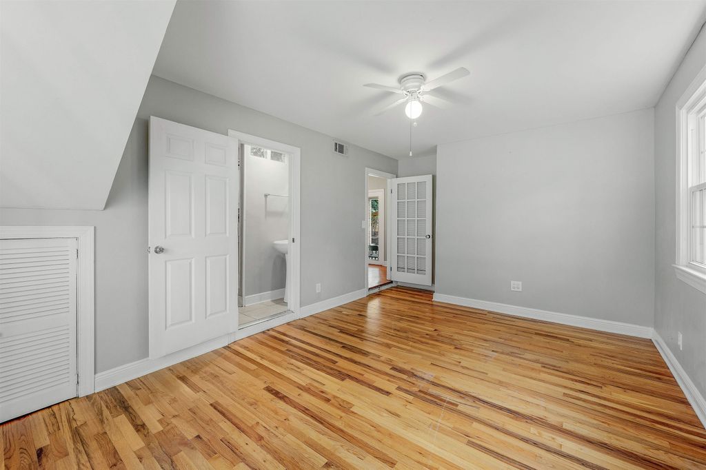 Image 18 of property listing at 2207 Mulberry Boulevard, Tallahassee, FL 32303