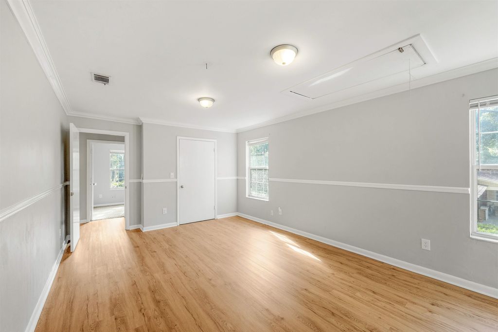 Image 19 of property listing at 2207 Mulberry Boulevard, Tallahassee, FL 32303