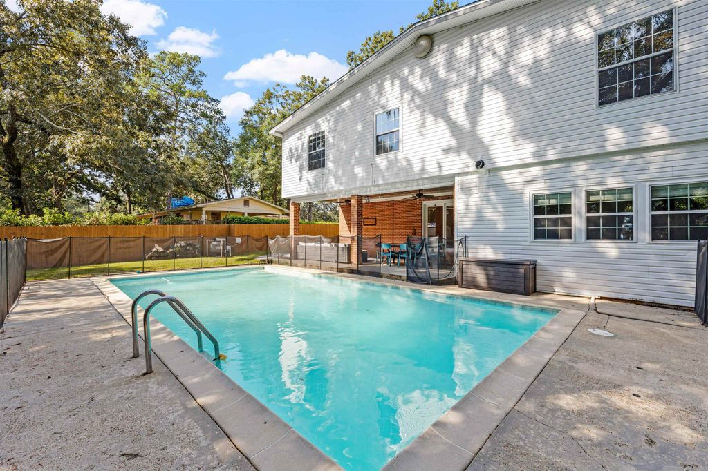Image 42 of property listing at 2207 Mulberry Boulevard, Tallahassee, FL 32303
