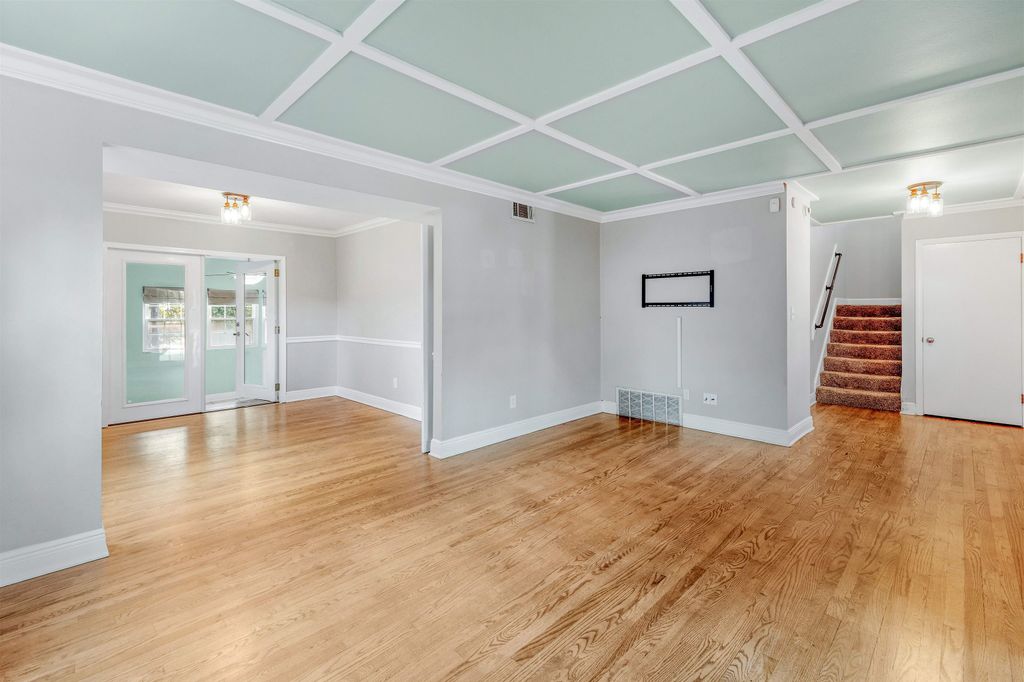 Image 7 of property listing at 2207 Mulberry Boulevard, Tallahassee, FL 32303