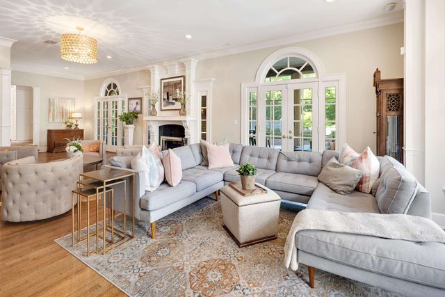 1520 VANCE AVE, Memphis, TN 38104