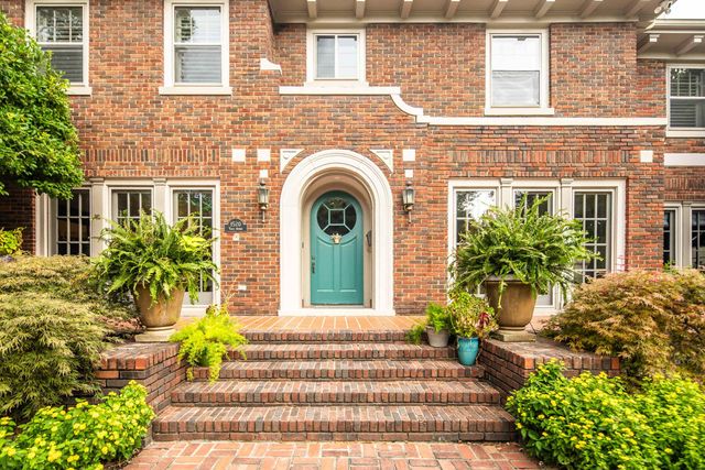 1520 VANCE AVE, Memphis, TN 38104