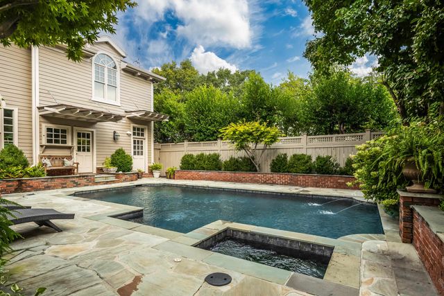 1520 VANCE AVE, Memphis, TN 38104