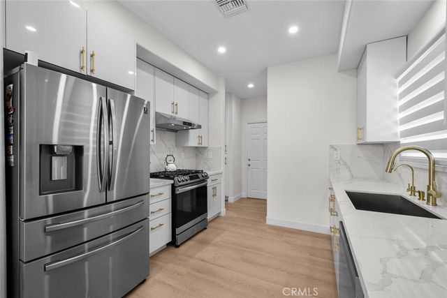 18340 Keswick Street 5, Reseda, CA 91335