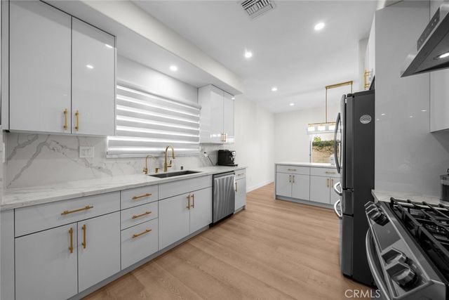 18340 Keswick Street 5, Reseda, CA 91335