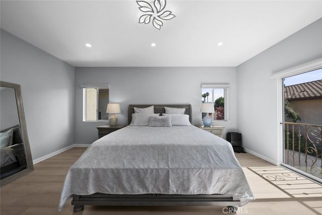 18340 Keswick Street 5, Reseda, CA 91335