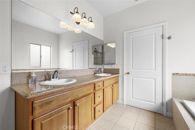 18340 Keswick Street 5, Reseda, CA 91335