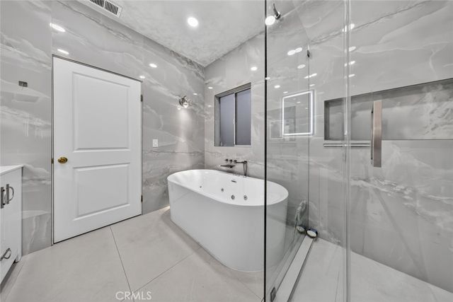 18340 Keswick Street 5, Reseda, CA 91335
