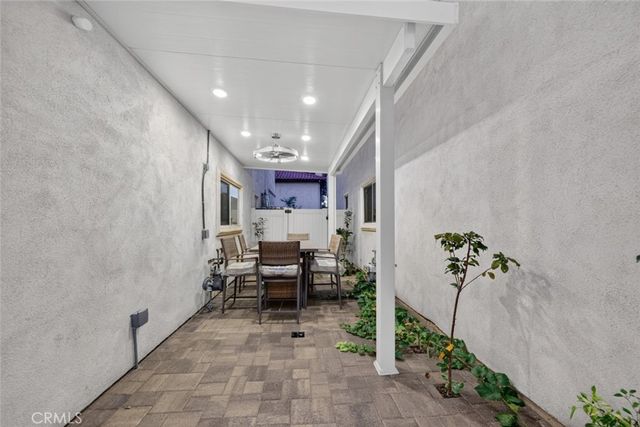 18340 Keswick Street 5, Reseda, CA 91335