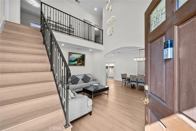 18340 Keswick Street 5, Reseda, CA 91335