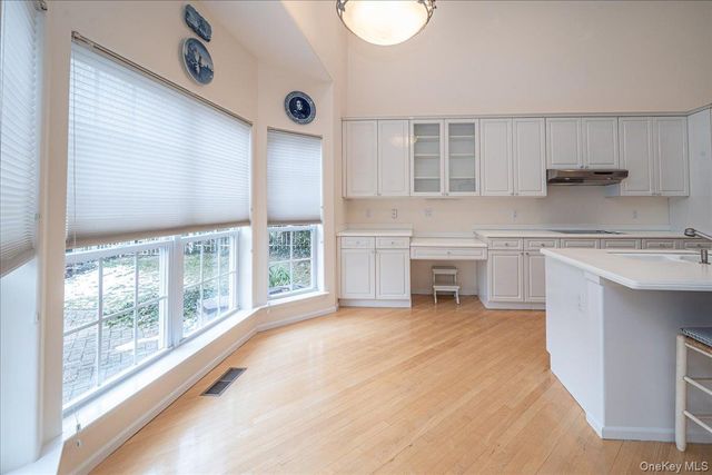 205 Windwatch Drive, Hauppauge, NY 11788