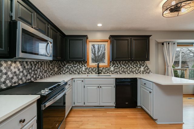 3120 S Nettleton Avenue, Springfield, MO 65807