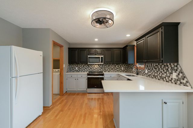 3120 S Nettleton Avenue, Springfield, MO 65807