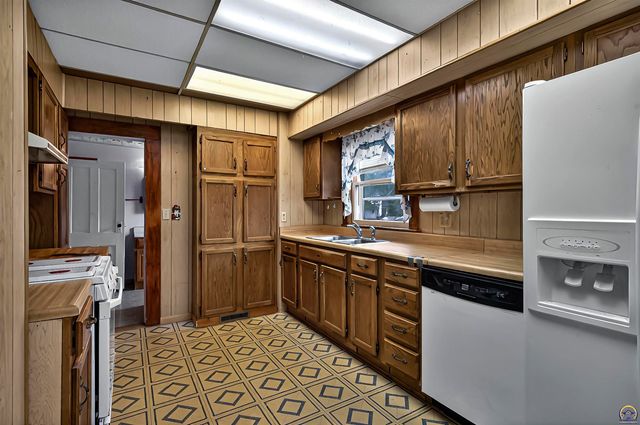 612 Wisconsin AVE, Holton, KS 66436