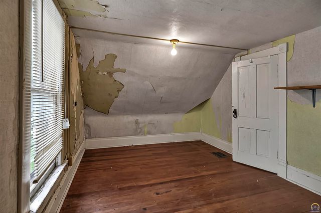 612 Wisconsin AVE, Holton, KS 66436