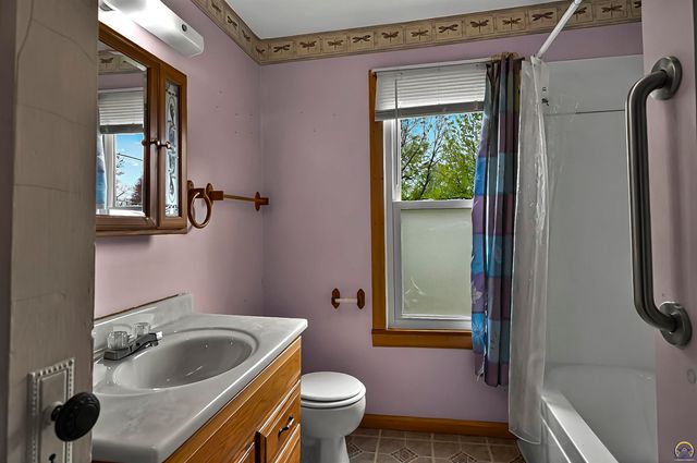 612 Wisconsin AVE, Holton, KS 66436