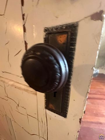 612 Wisconsin AVE, Holton, KS 66436