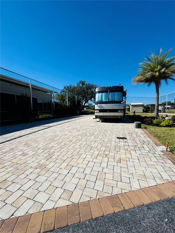 2738 ST GEORGE DRIVE, Davenport, FL 33837