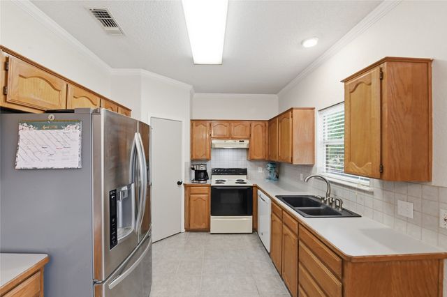 6732 Basswood Drive, Fort Worth, TX 76135