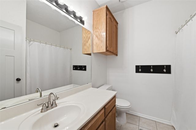 6732 Basswood Drive, Fort Worth, TX 76135