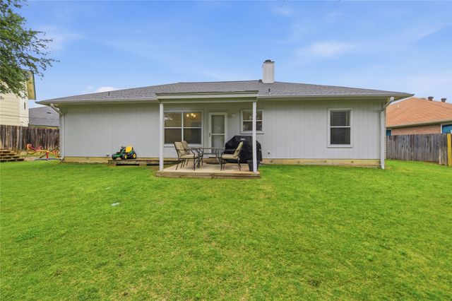 6732 Basswood Drive, Fort Worth, TX 76135