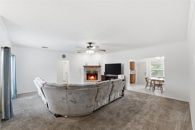 6732 Basswood Drive, Fort Worth, TX 76135