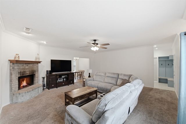 6732 Basswood Drive, Fort Worth, TX 76135