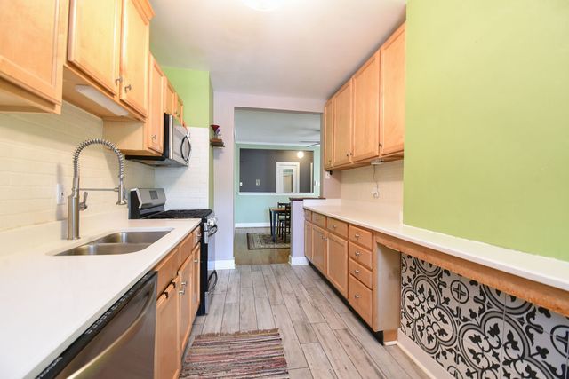 1730 W Foster Avenue 1, Chicago, IL 60640