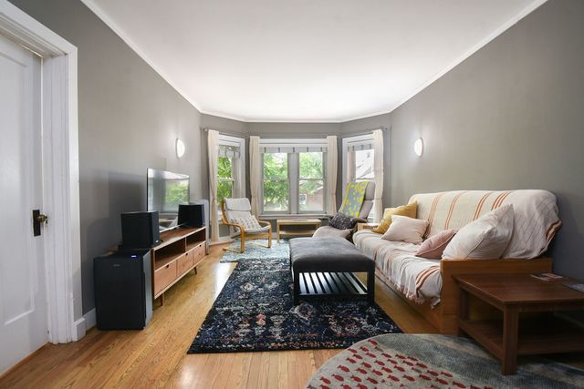 1730 W Foster Avenue 1, Chicago, IL 60640