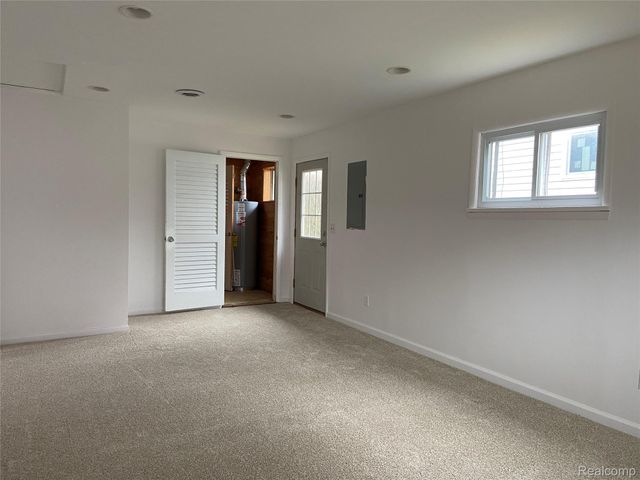 2646 Genes Drive, Auburn Hills, MI 48326