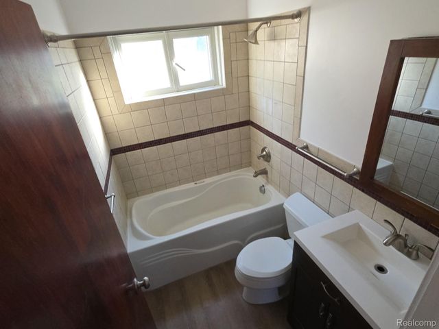 2646 Genes Drive, Auburn Hills, MI 48326