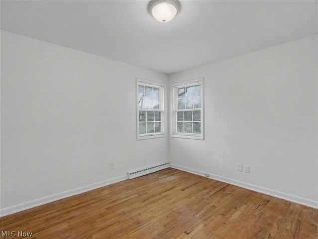 151 Roanoke Avenue, Cuyahoga Falls, OH 44221