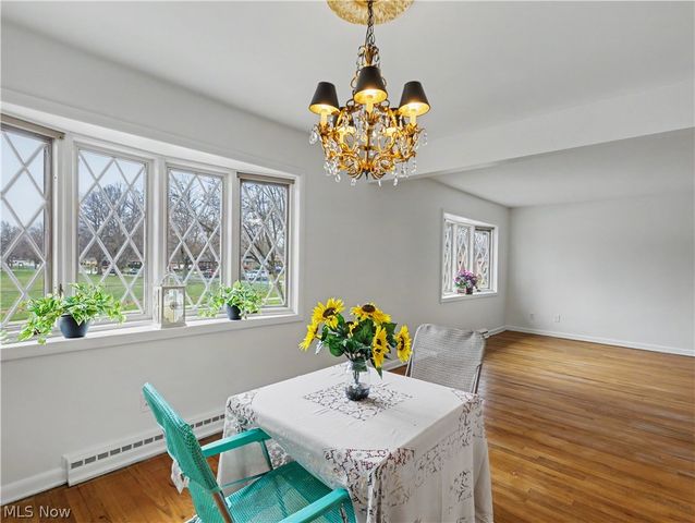 151 Roanoke Avenue, Cuyahoga Falls, OH 44221