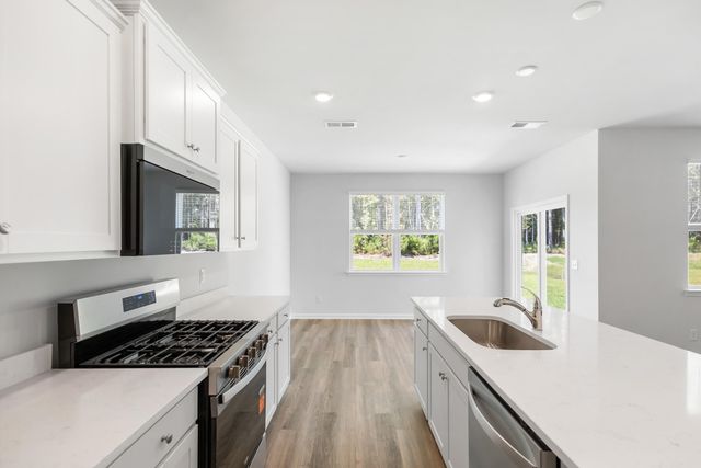 542 Tulip Poplar Drive, Moncks Corner, SC 29461