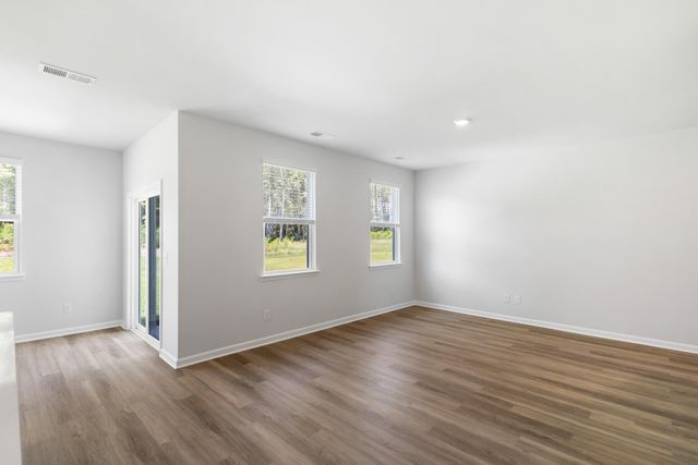 542 Tulip Poplar Drive, Moncks Corner, SC 29461