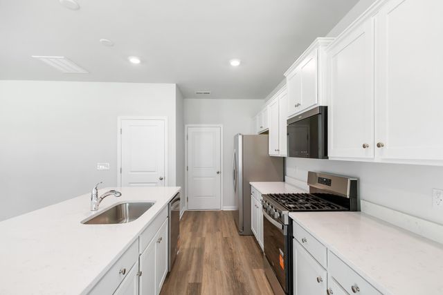 542 Tulip Poplar Drive, Moncks Corner, SC 29461