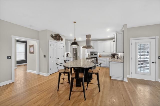 5304 Rita Avenue, Crystal Lake, IL 60014