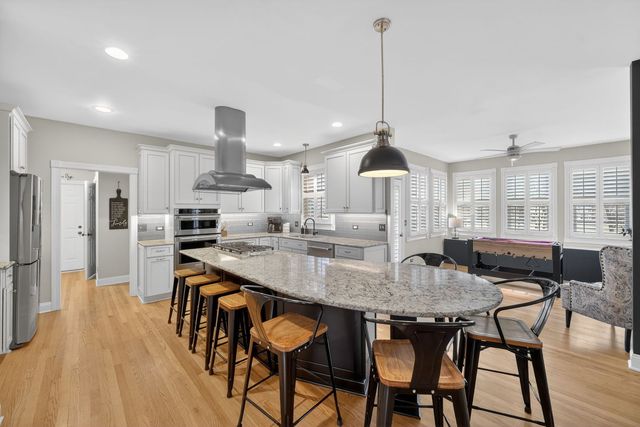 5304 Rita Avenue, Crystal Lake, IL 60014