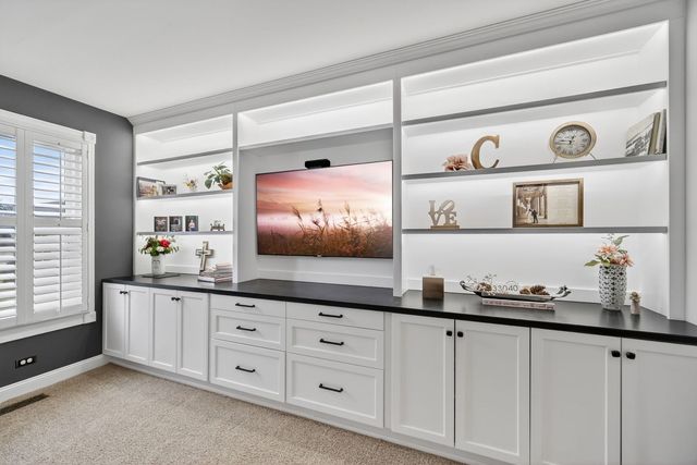 5304 Rita Avenue, Crystal Lake, IL 60014