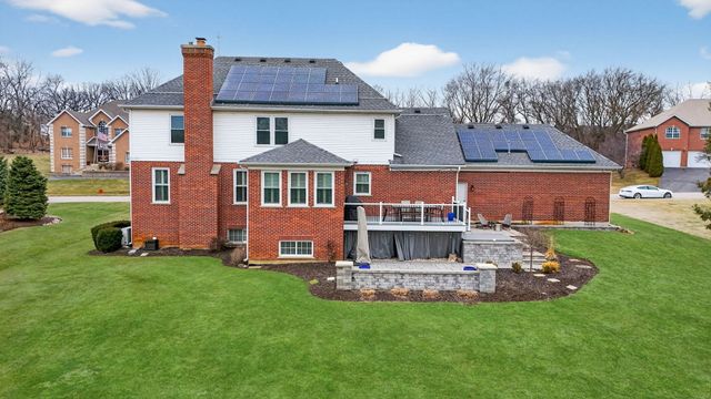 5304 Rita Avenue, Crystal Lake, IL 60014