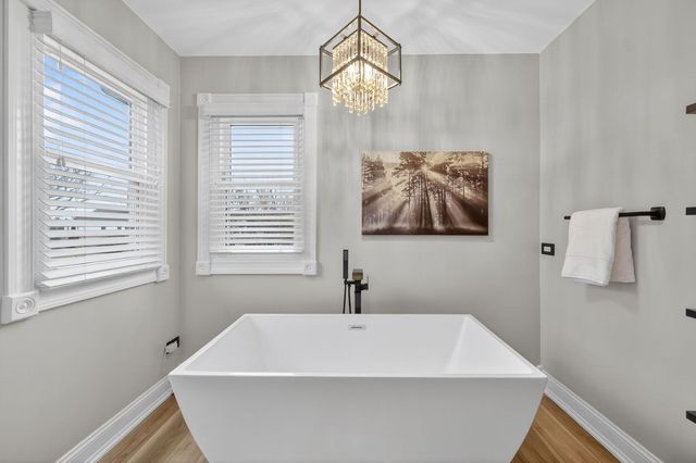 5304 Rita Avenue, Crystal Lake, IL 60014