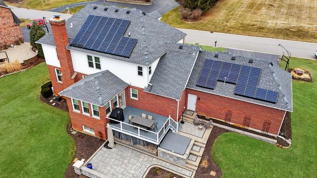 5304 Rita Avenue, Crystal Lake, IL 60014