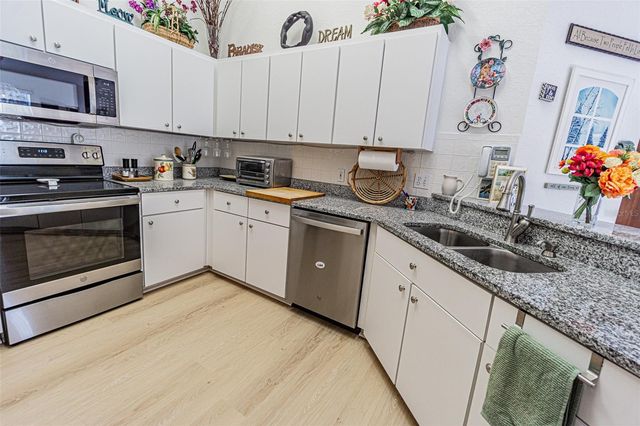 21502 WOODSTORK LANE, Lutz, FL 33549