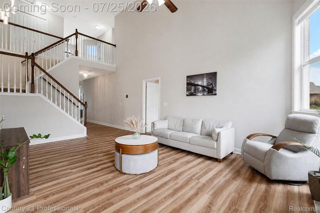 27089 Maxwell Court, Novi, MI 48374