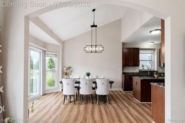 27089 Maxwell Court, Novi, MI 48374